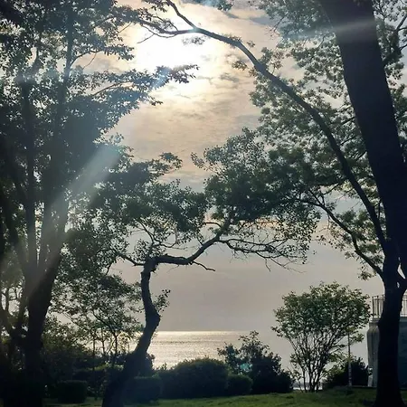 Deni's By The Sea - 아파트 *