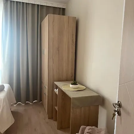 Deni's By The Sea - Burgas