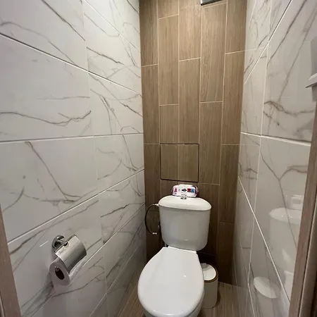 Deni's By The Sea - 부르가스